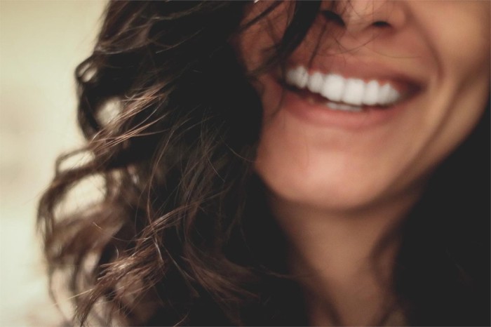 Recupera tu sonrisa con Dental Área